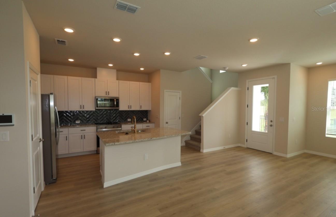 3528 Caspian Chervil St Property Photo 9