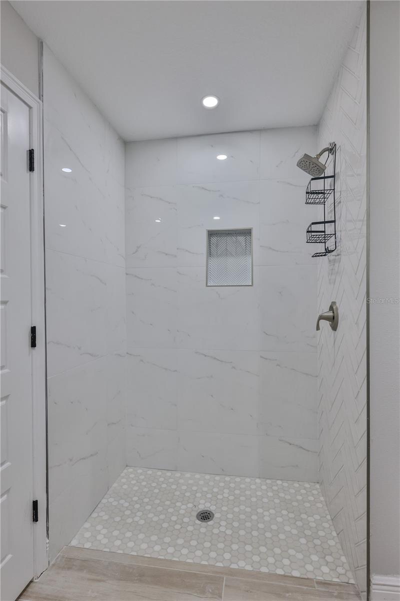 1013 13th St E Property Photo 17