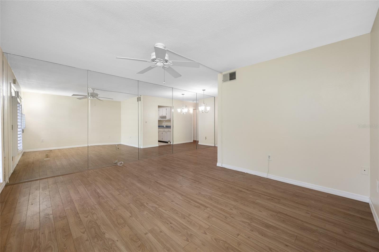 8075 112 St #104 Property Photo 7