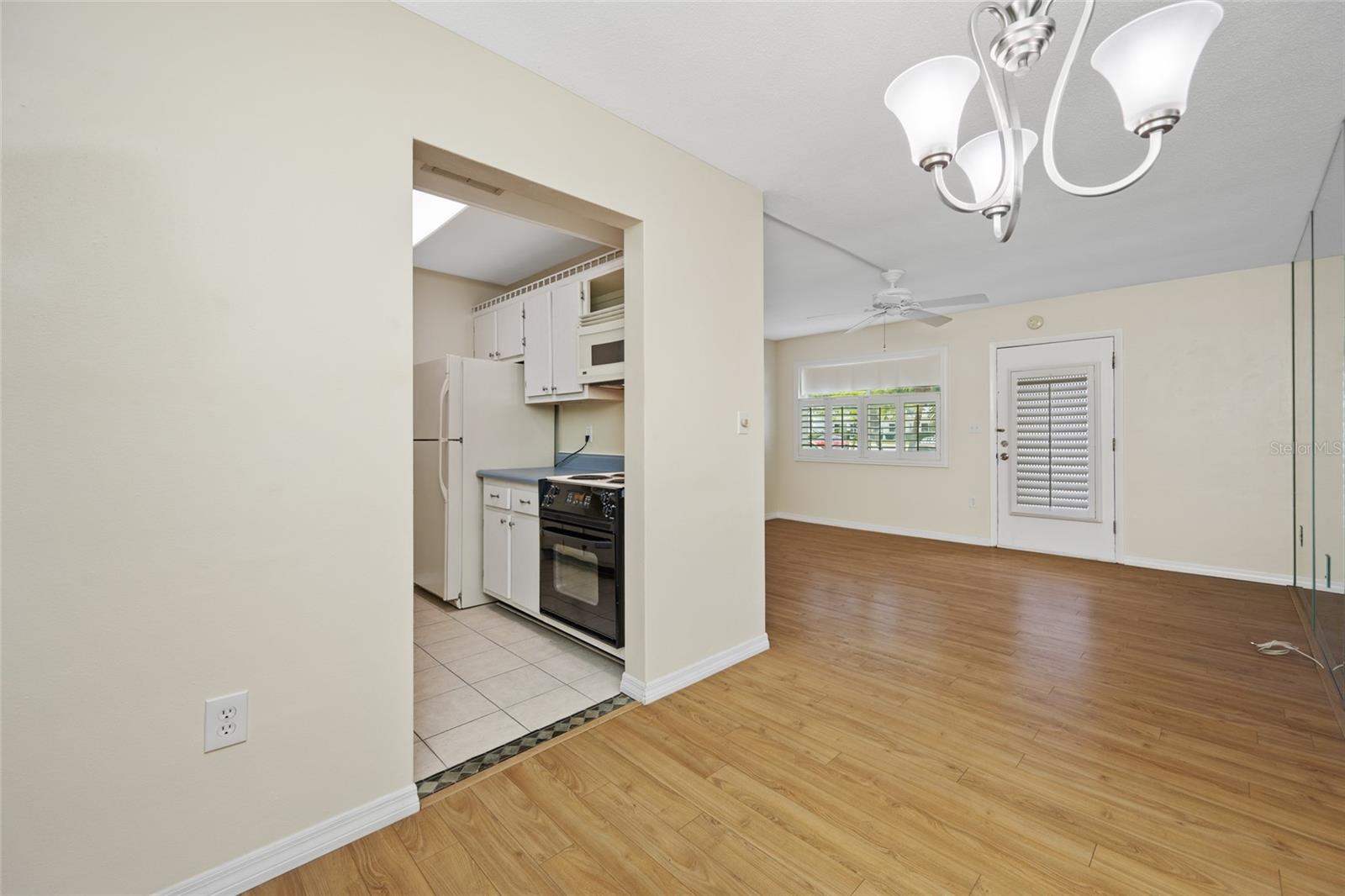 8075 112 St #104 Property Photo 10