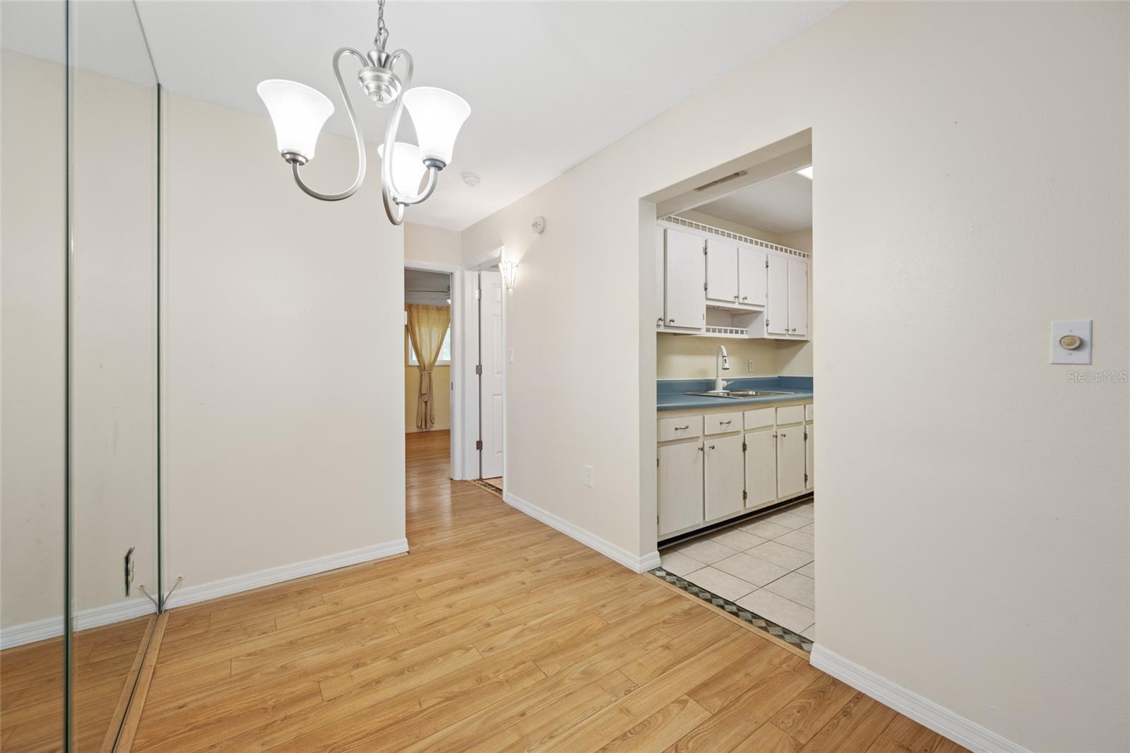 8075 112 St #104 Property Photo 14
