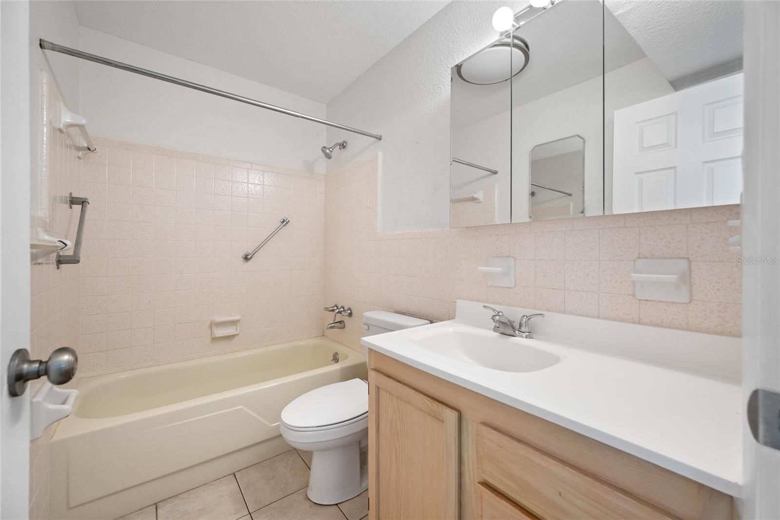 8075 112 St #104 Property Photo 16