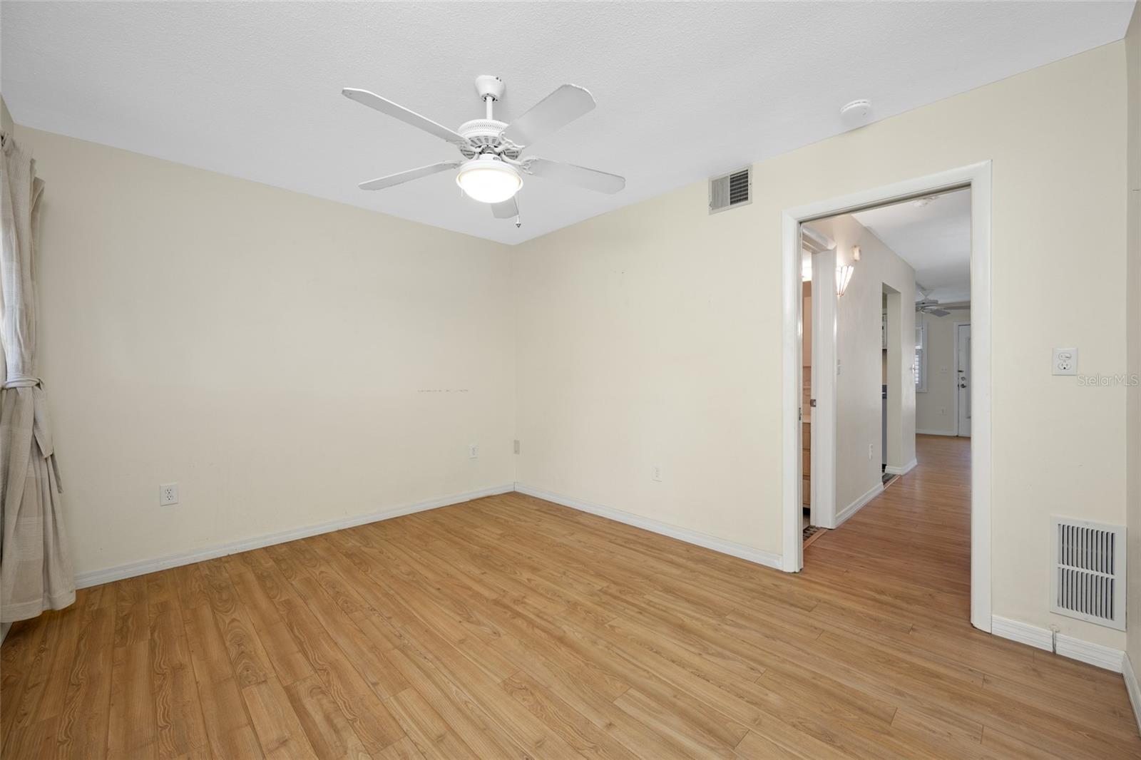 8075 112 St #104 Property Photo 17
