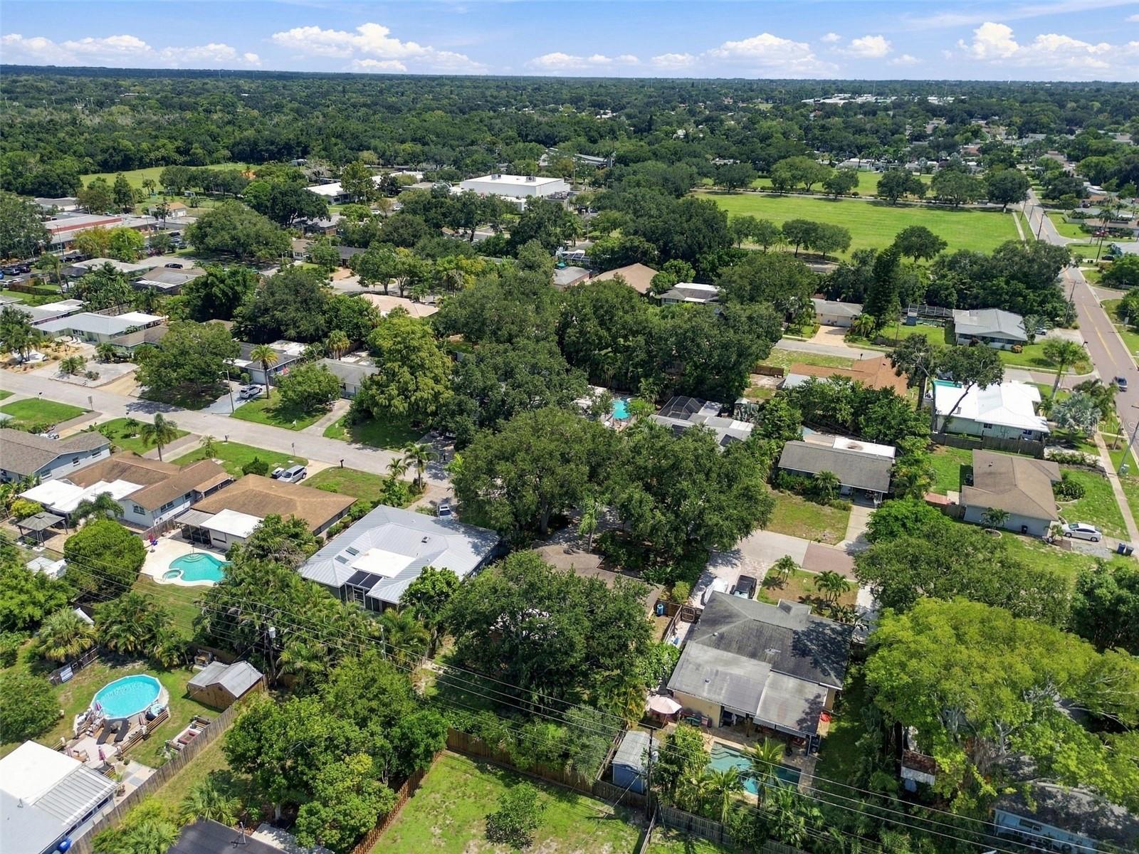 1612 San Charles Dr Property Photo 34