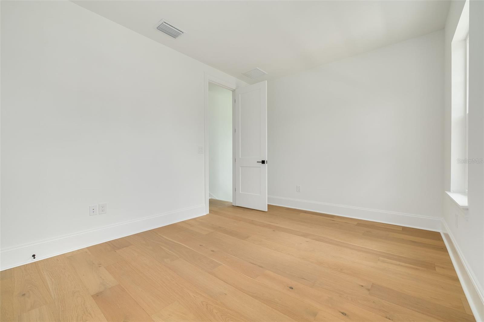 1309 17th Ave N Property Photo 28