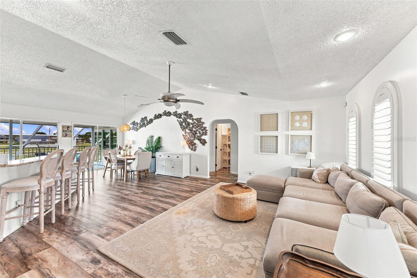 4017 Triggerfish Dr Property Photo 5