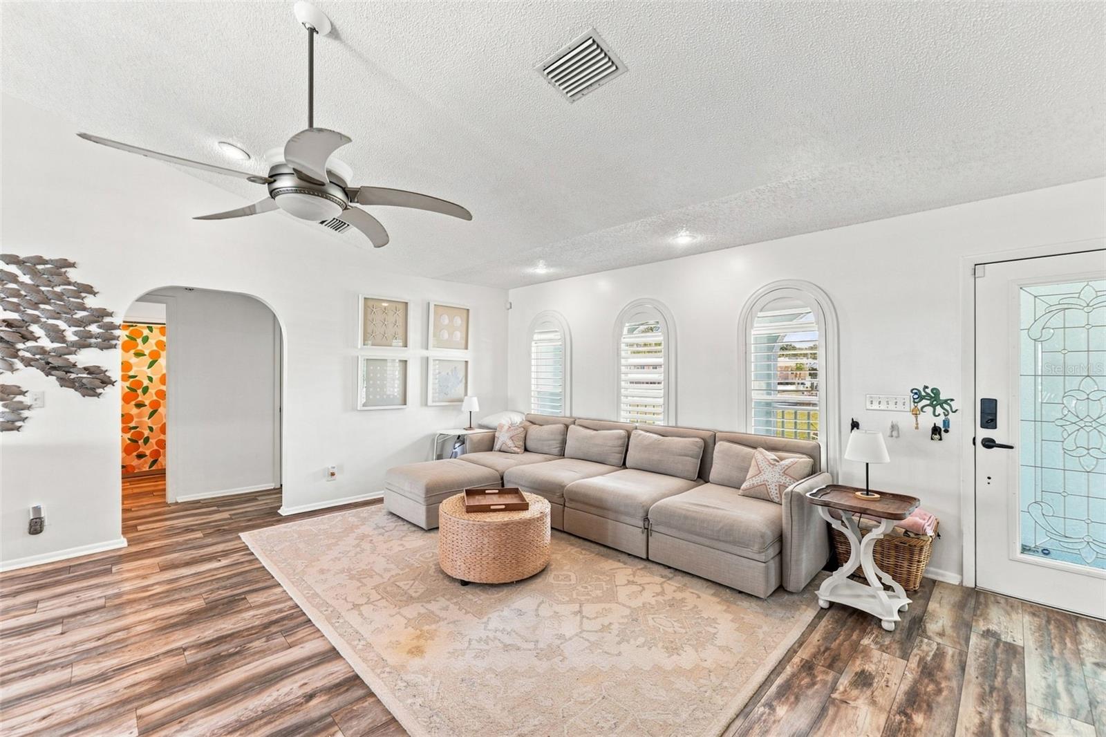 4017 Triggerfish Dr Property Photo 6