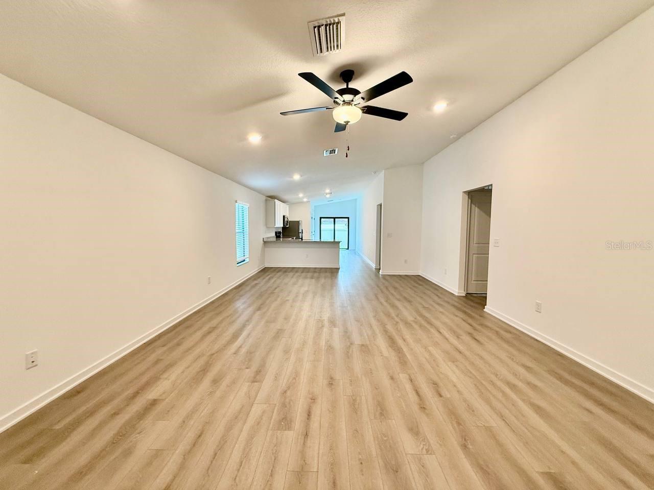 5745 Helmsman Ct Property Photo 5