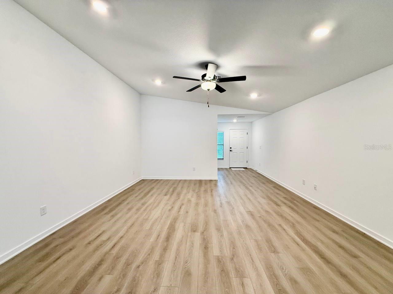5745 Helmsman Ct Property Photo 7