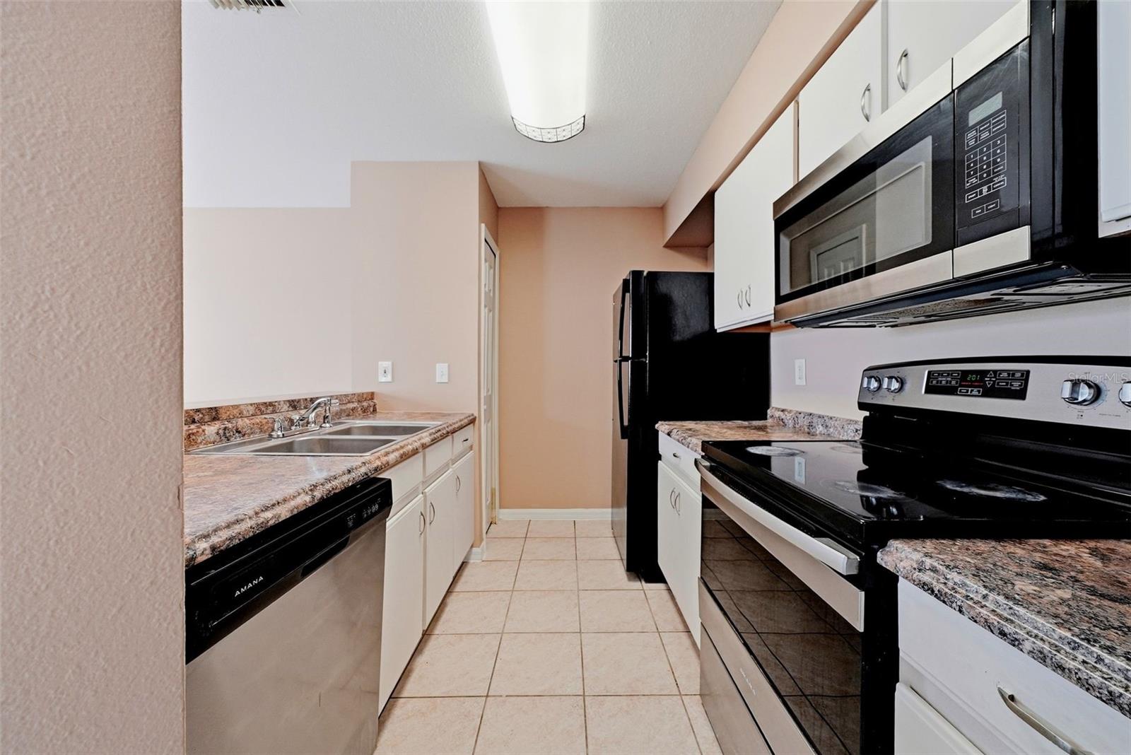 2039 Fluorshire Dr Property Photo 9