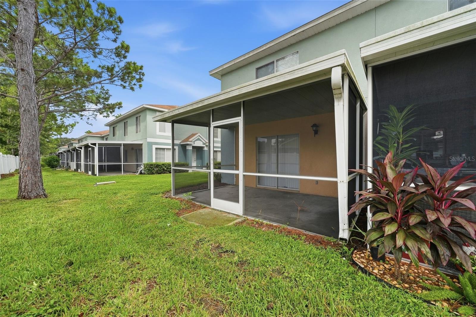 2039 Fluorshire Dr Property Photo 25
