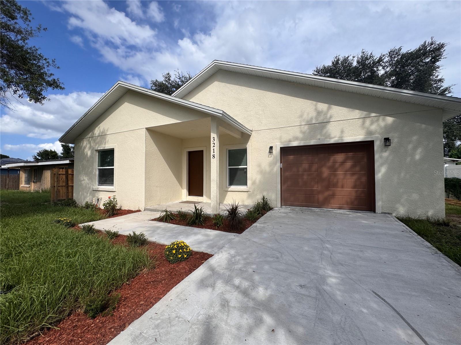 3218 Delray Dr Property Photo 1