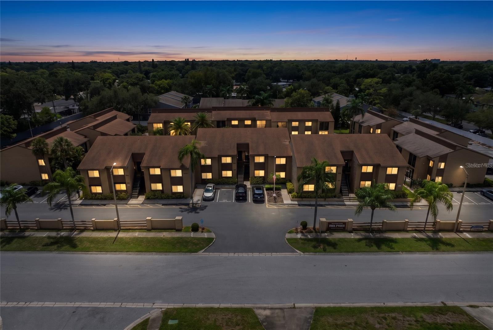 1575 Greenlea Dr #9 Property Photo 1