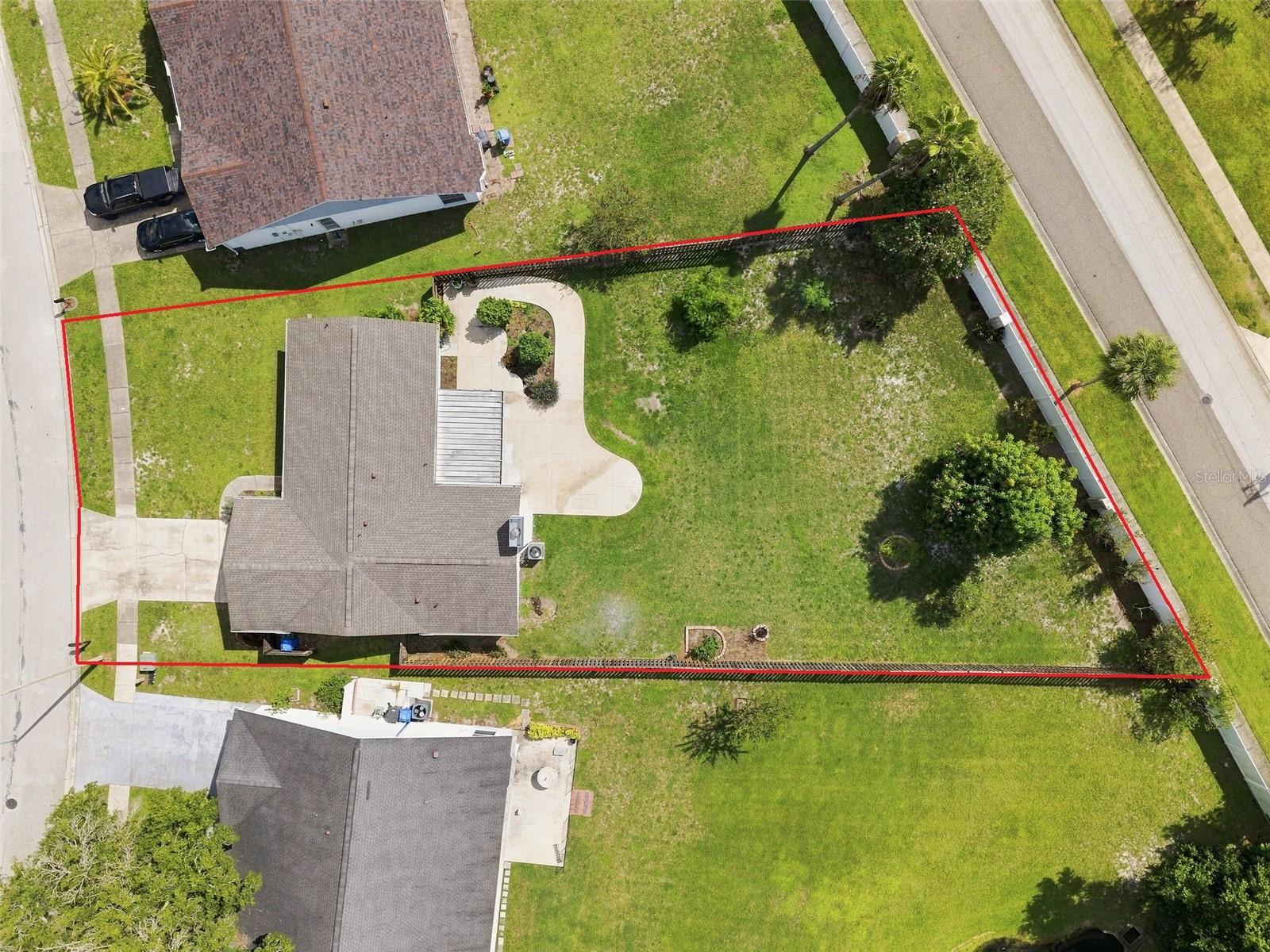 11219 Fiddlewood Dr Property Photo 2