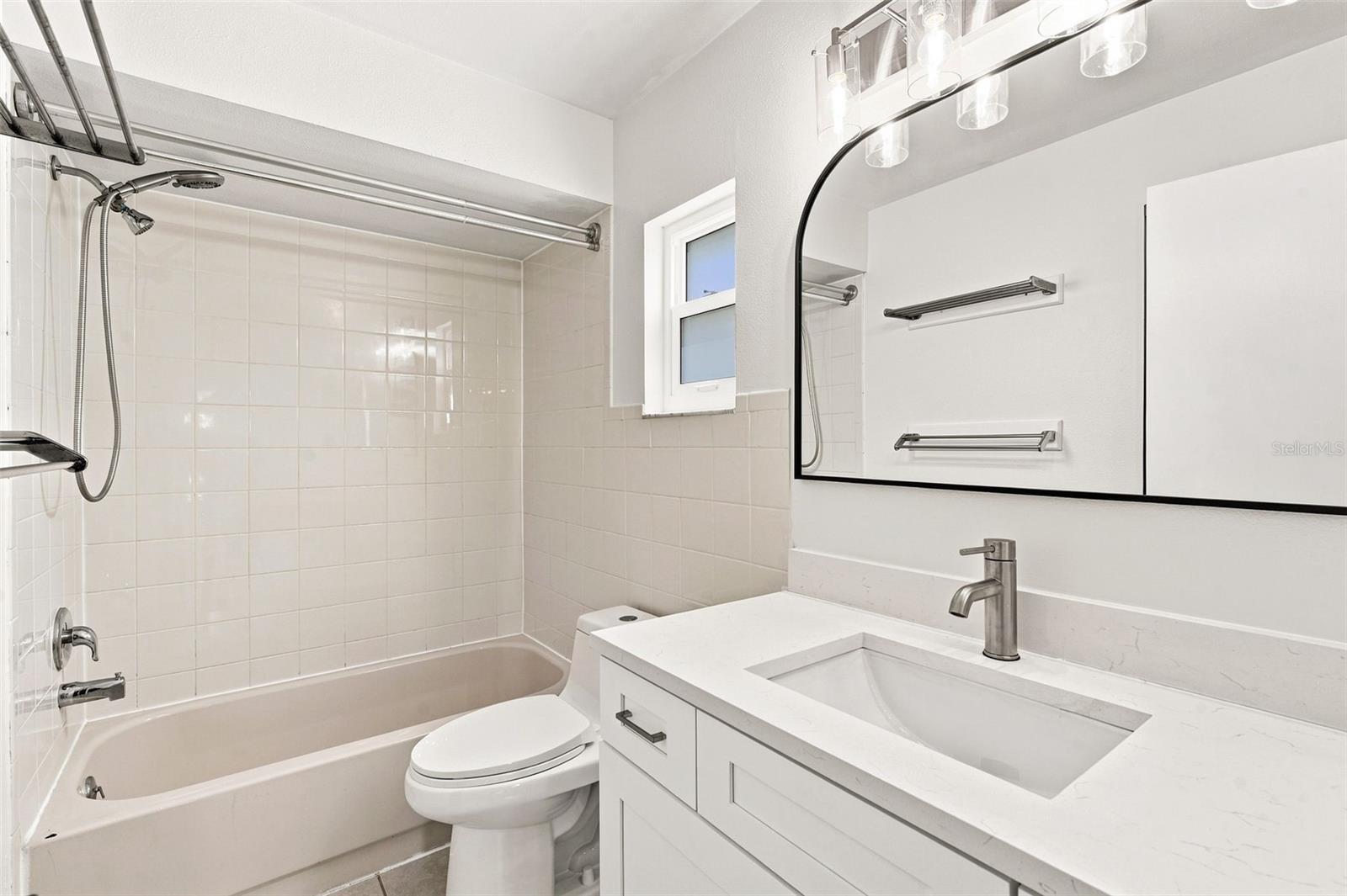 11219 Fiddlewood Dr Property Photo 13