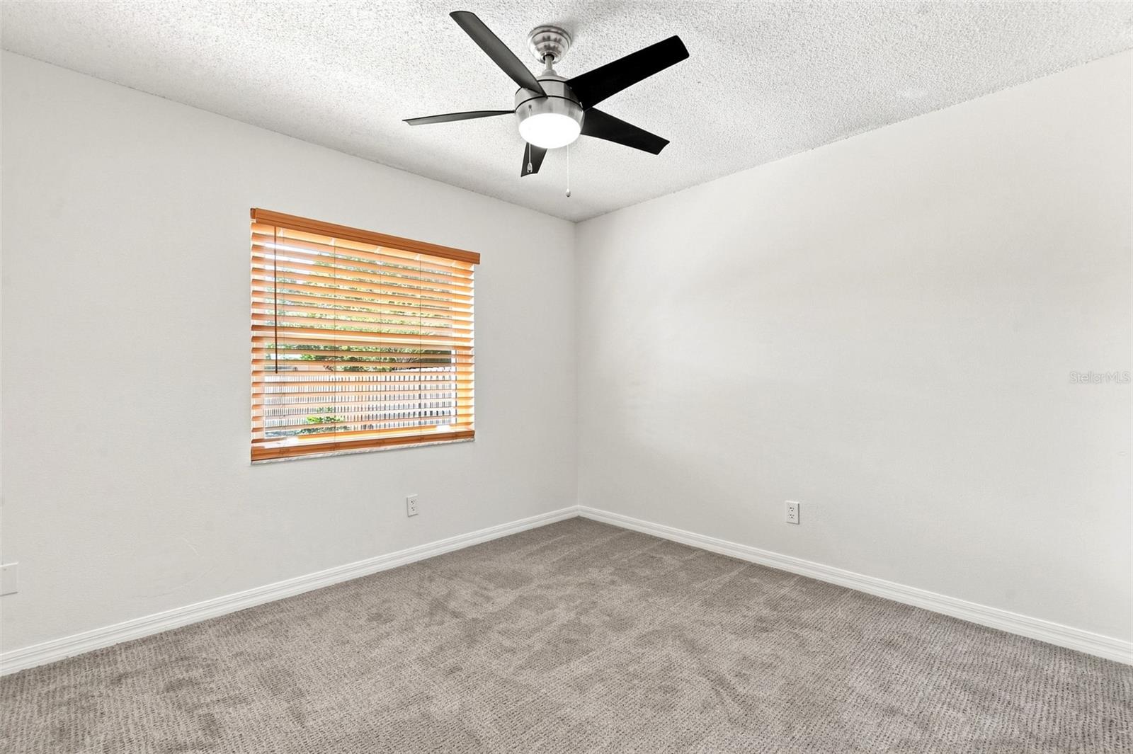 11219 Fiddlewood Dr Property Photo 26
