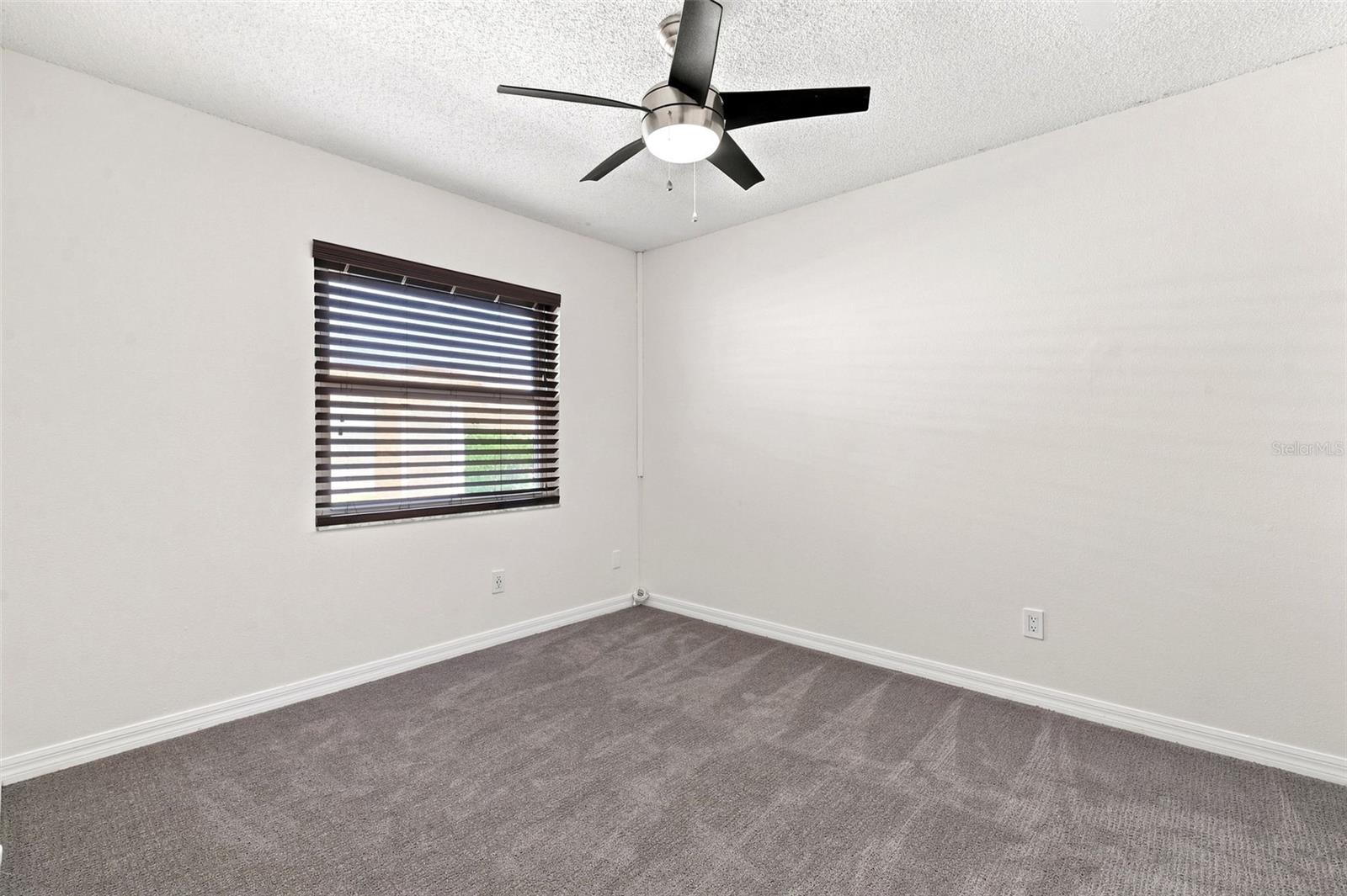 11219 Fiddlewood Dr Property Photo 29