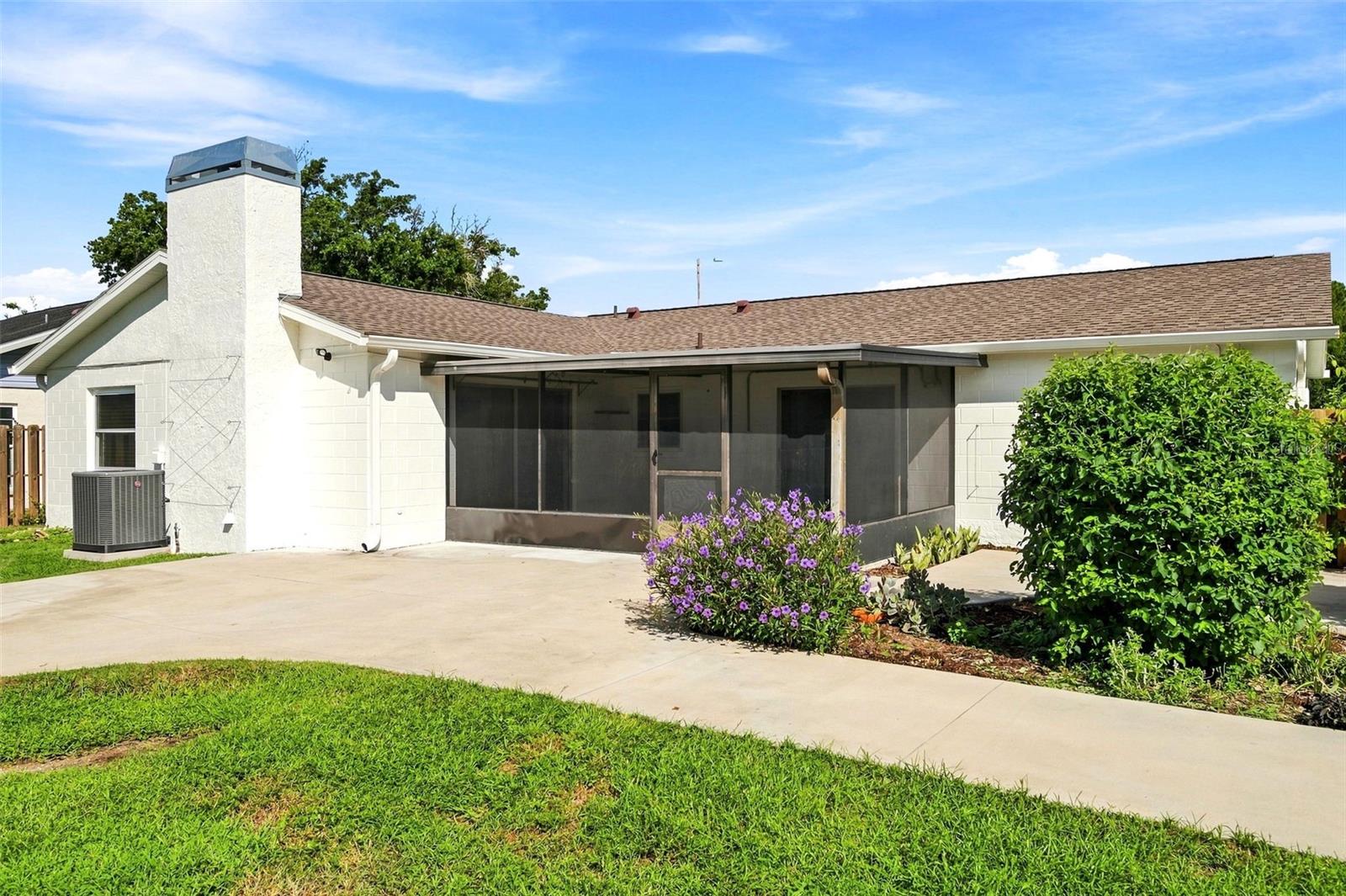11219 Fiddlewood Dr Property Photo 35