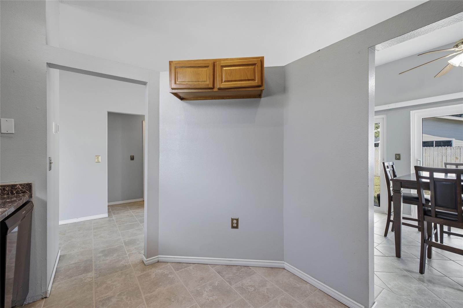 7714 Glades Ct Property Photo 18
