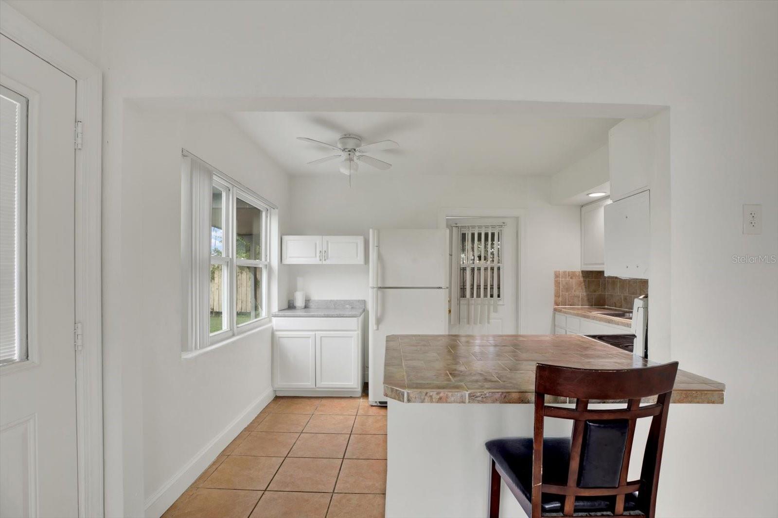 5303 Carlton Rd Property Photo 3