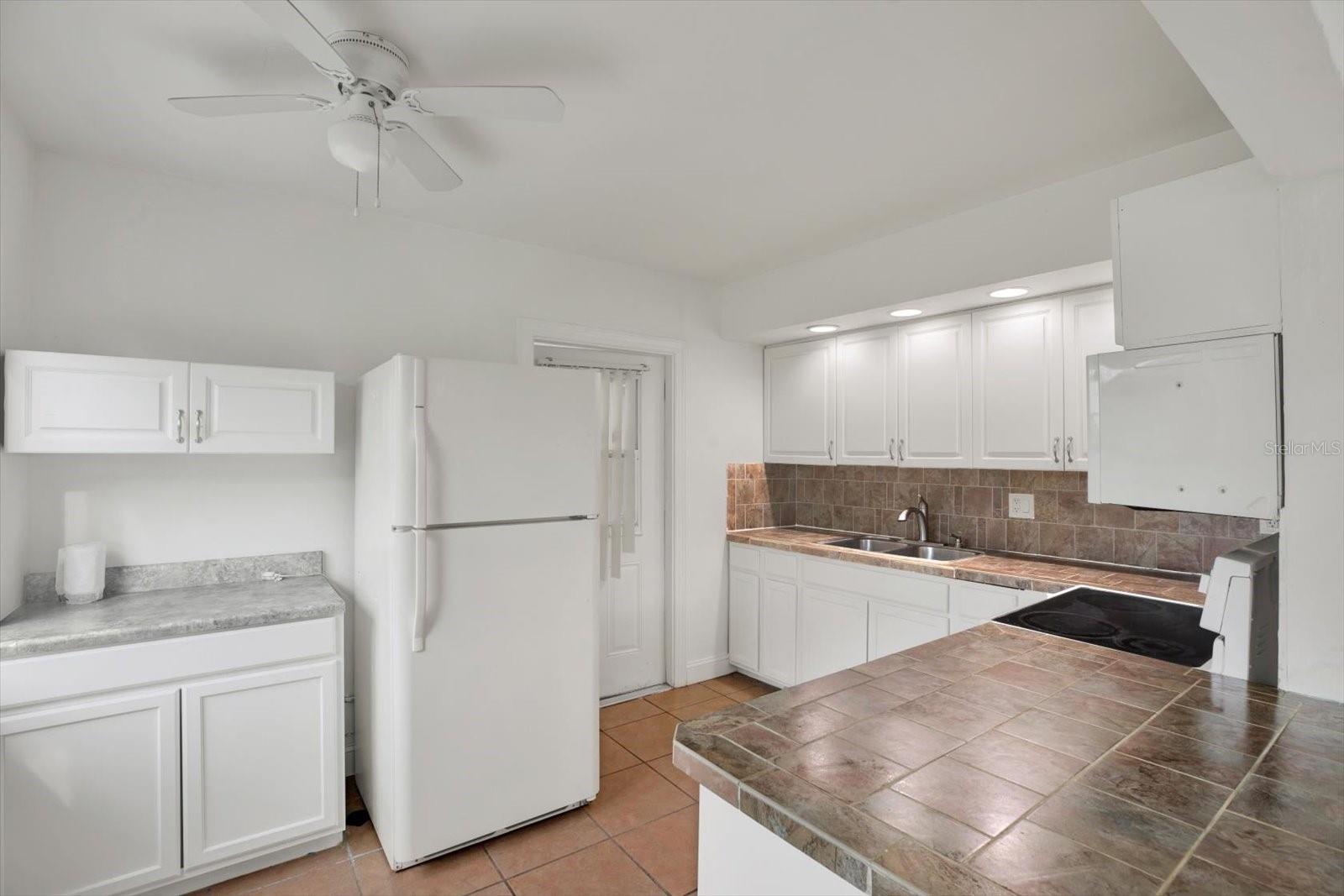 5303 Carlton Rd Property Photo 4