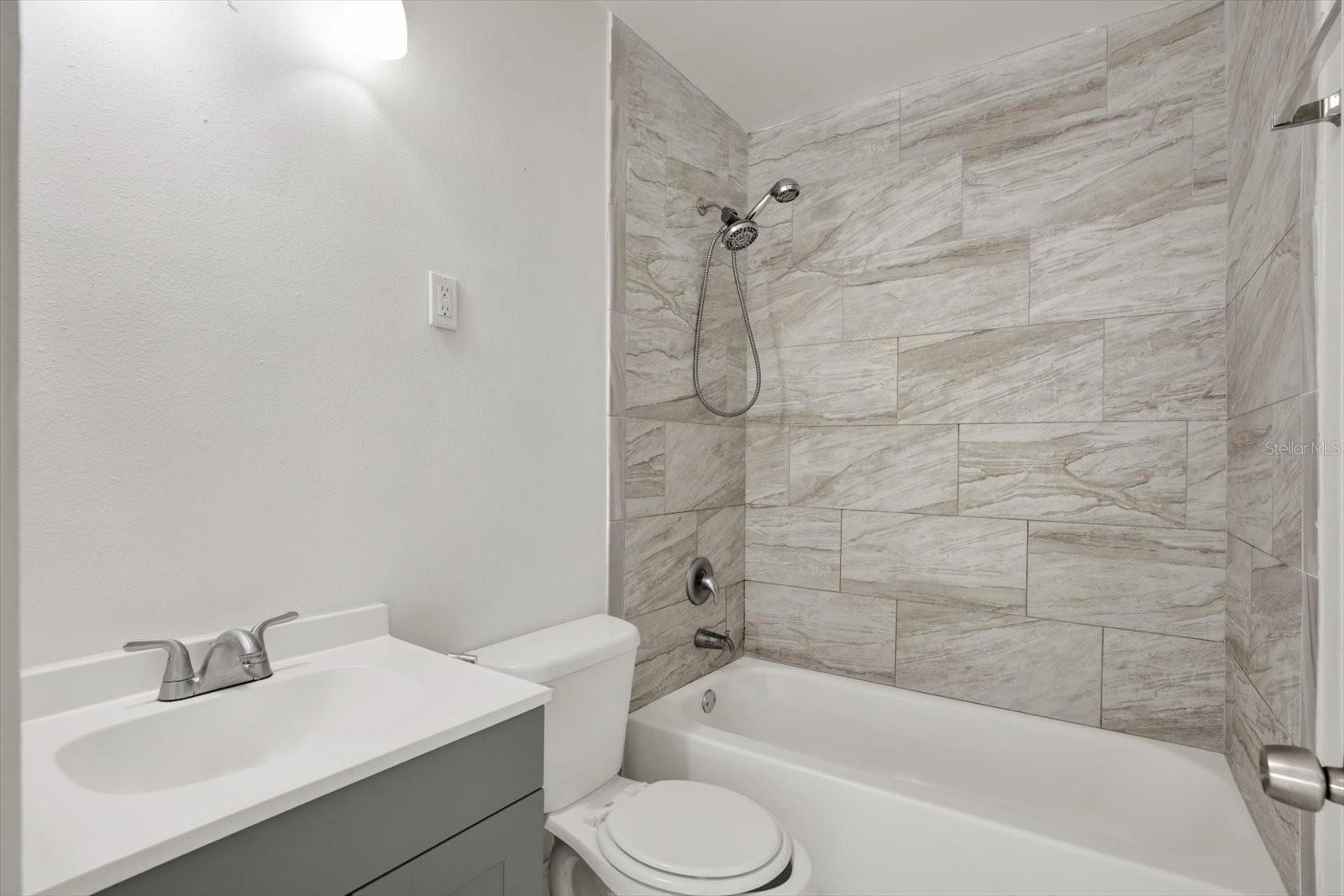 5303 Carlton Rd Property Photo 8