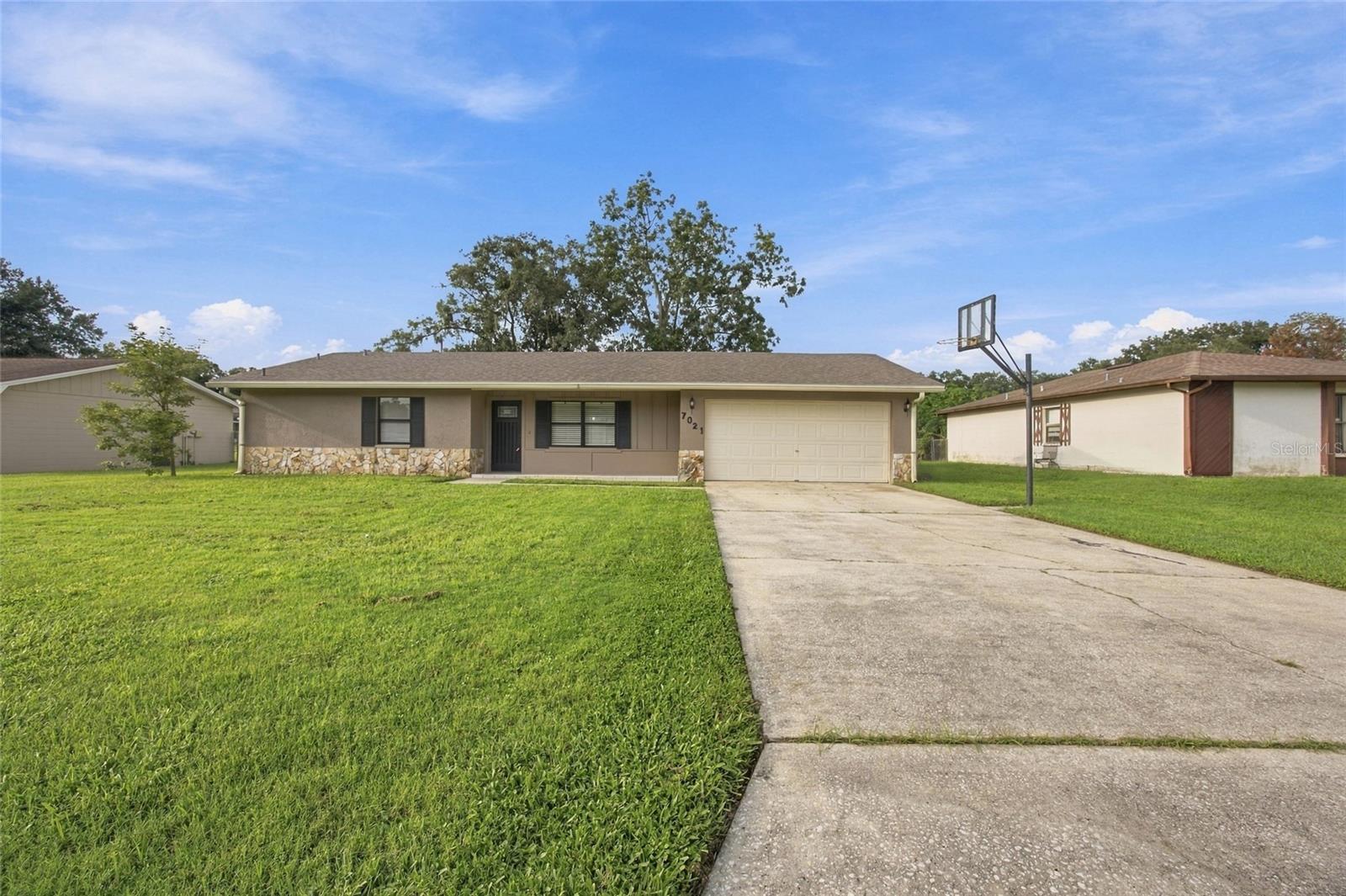 7021 Sheffield Dr Property Photo 3
