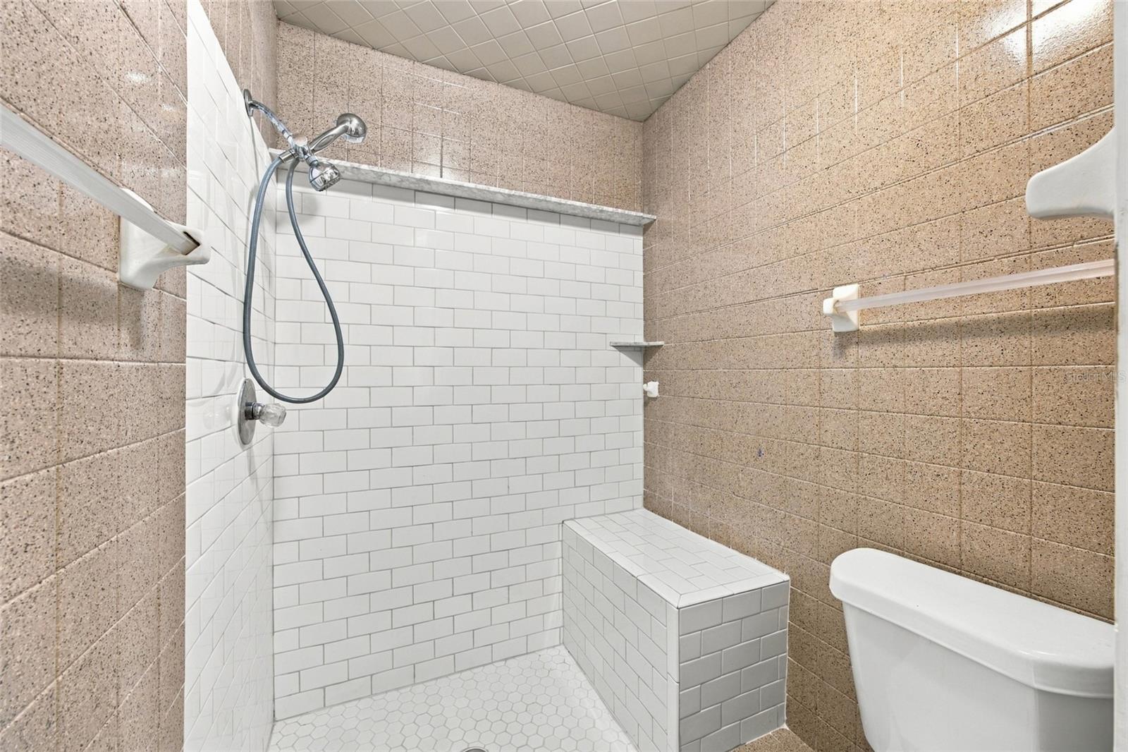 7021 Sheffield Dr Property Photo 24