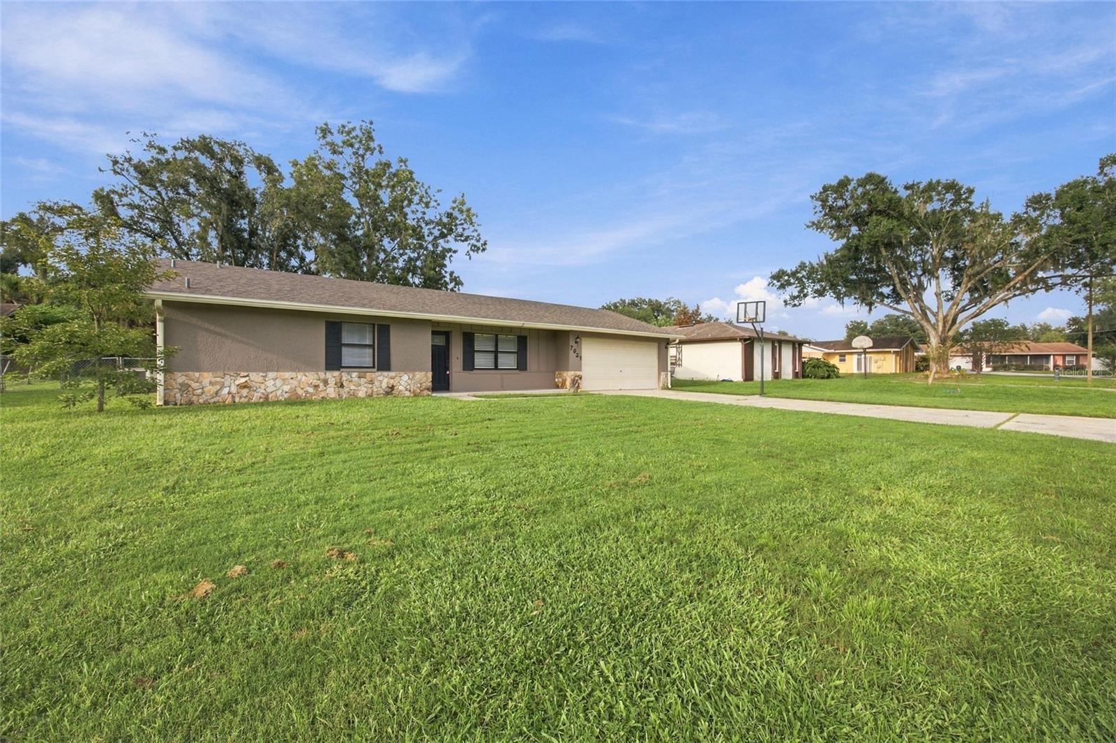 7021 Sheffield Dr Property Photo 35