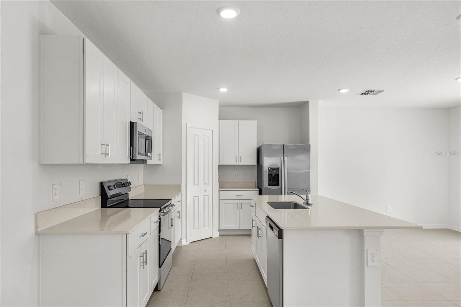 5767 Purple Finch Ave Property Photo 12