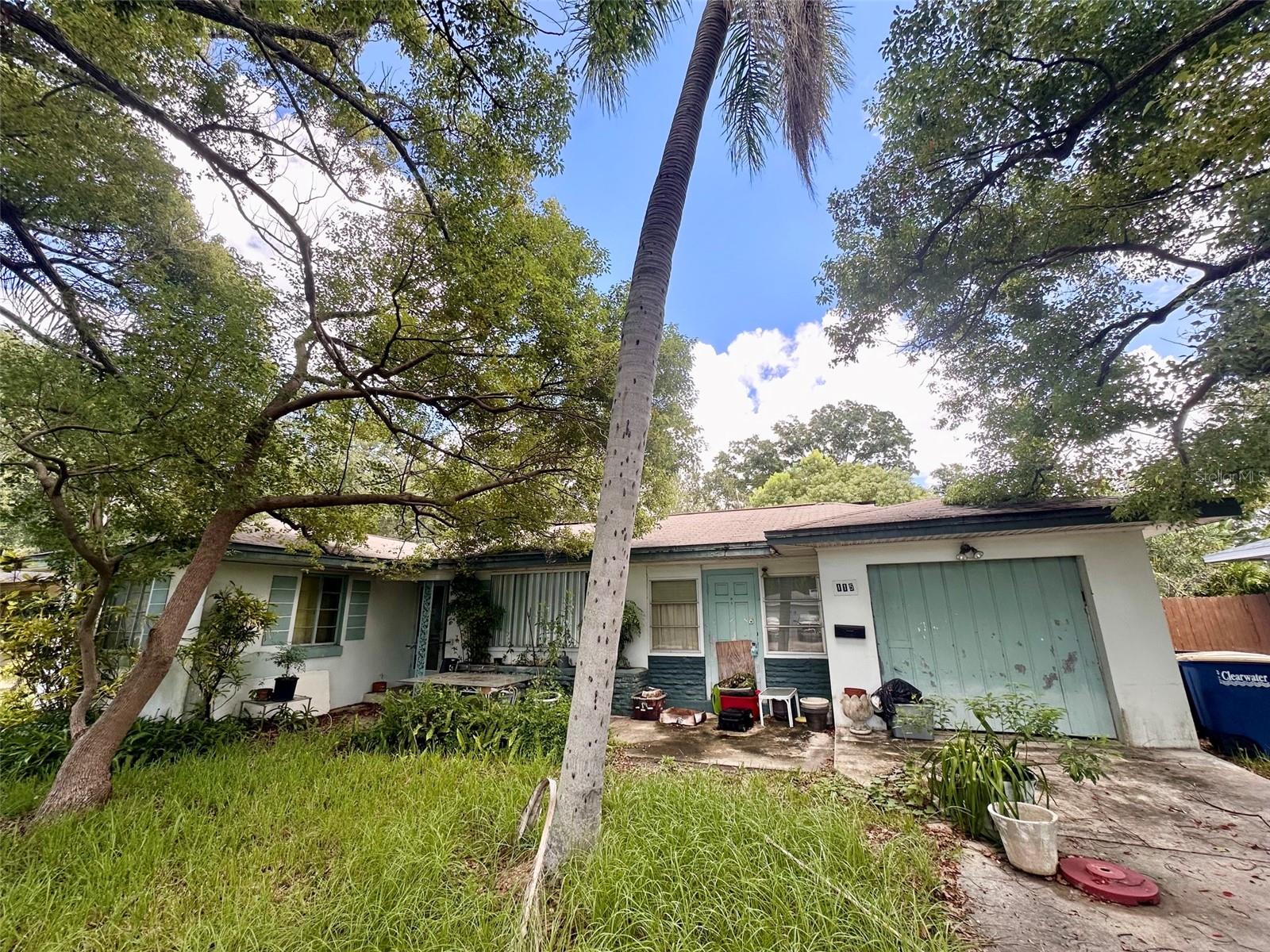 115 S ORION AVE Property Photo 1