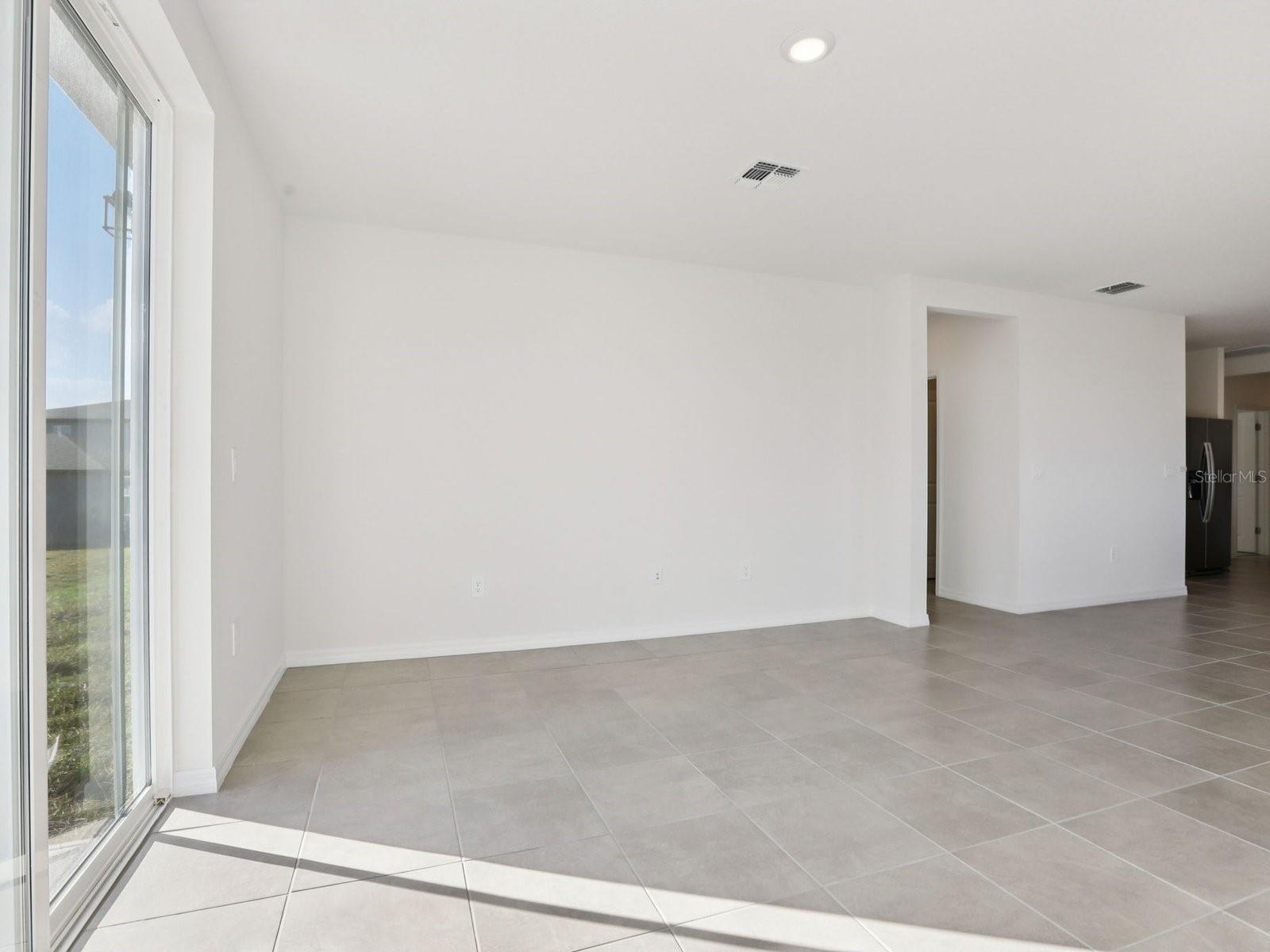 3910 Teak Ln Property Photo 5