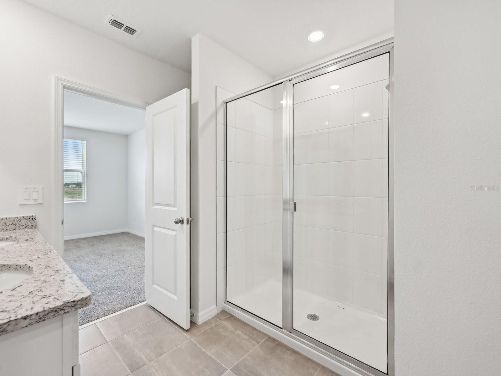 121 Sycamore Fold St Property Photo 7