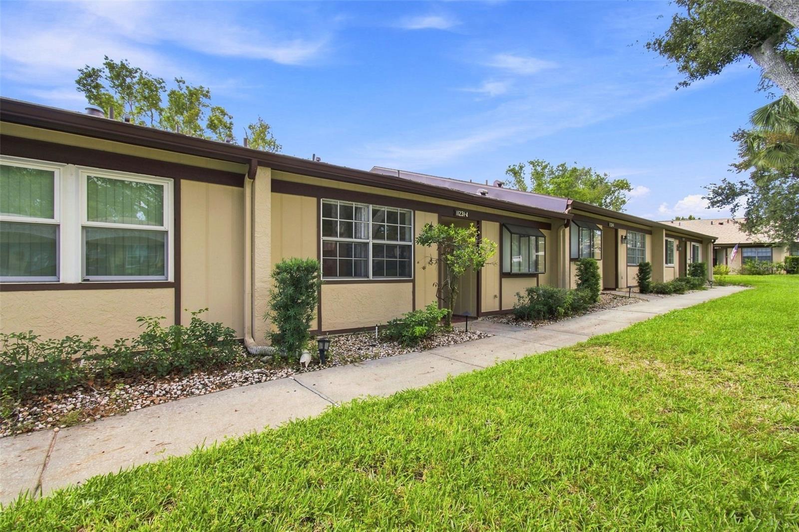 11231 Dollar Lake Dr #4 Property Photo 3
