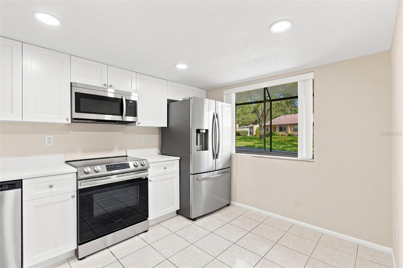 11231 Dollar Lake Dr #4 Property Photo 4