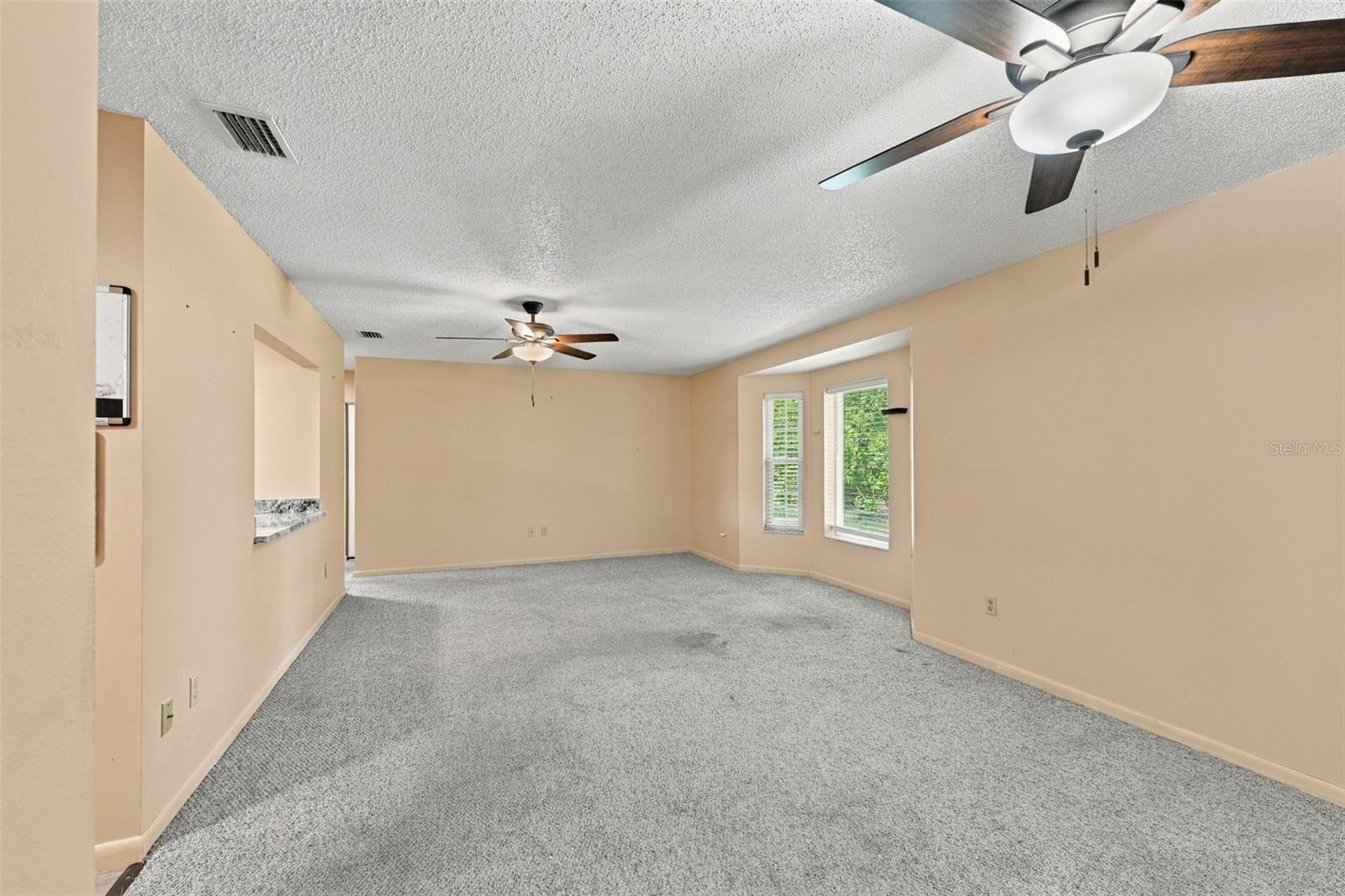 1601 New Bedford Dr Property Photo 13