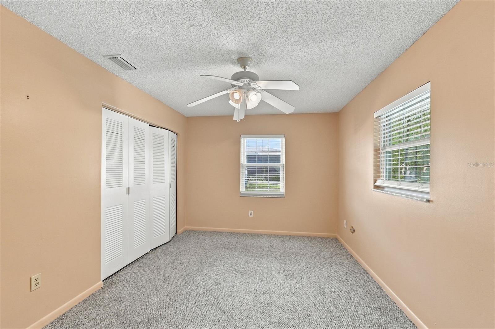 1601 New Bedford Dr Property Photo 35