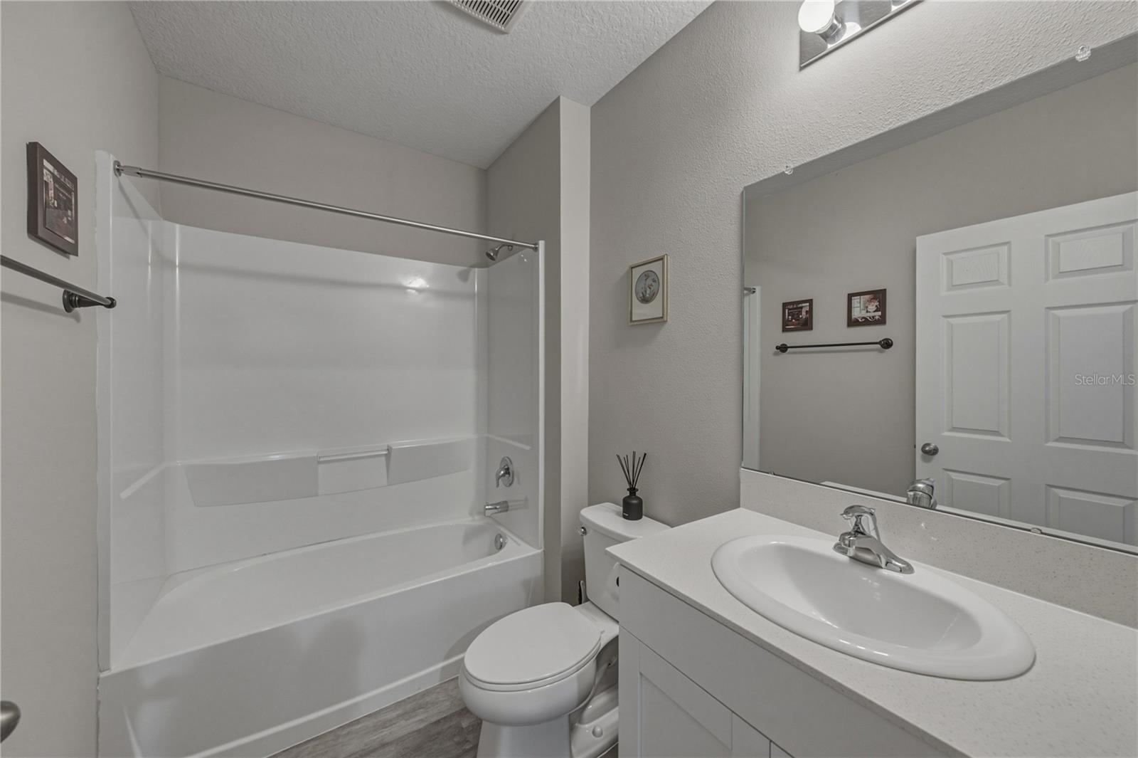 12756 Tannencrest Dr Property Photo 9