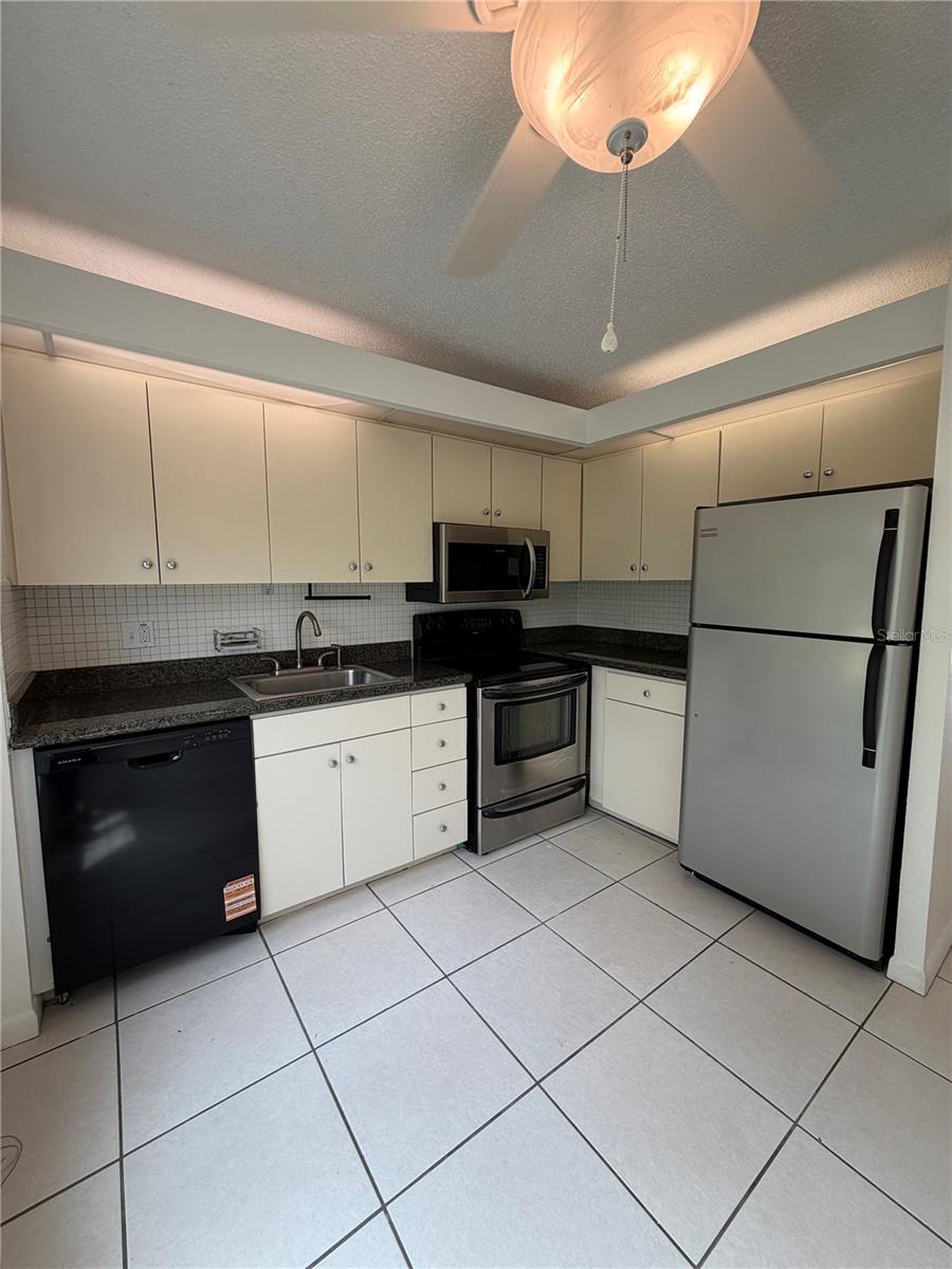 2205 Belleair Rd #a23 Property Photo 5