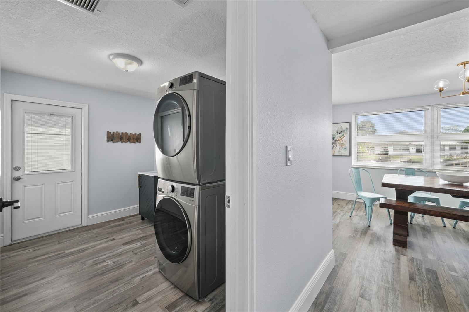 13704 Veronica Dr Property Photo 23