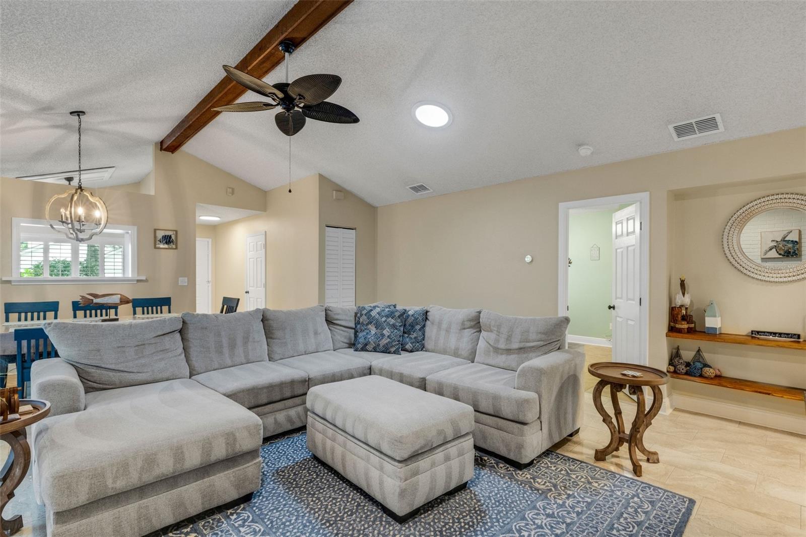 1889 Springwood Cir N Property Photo 4