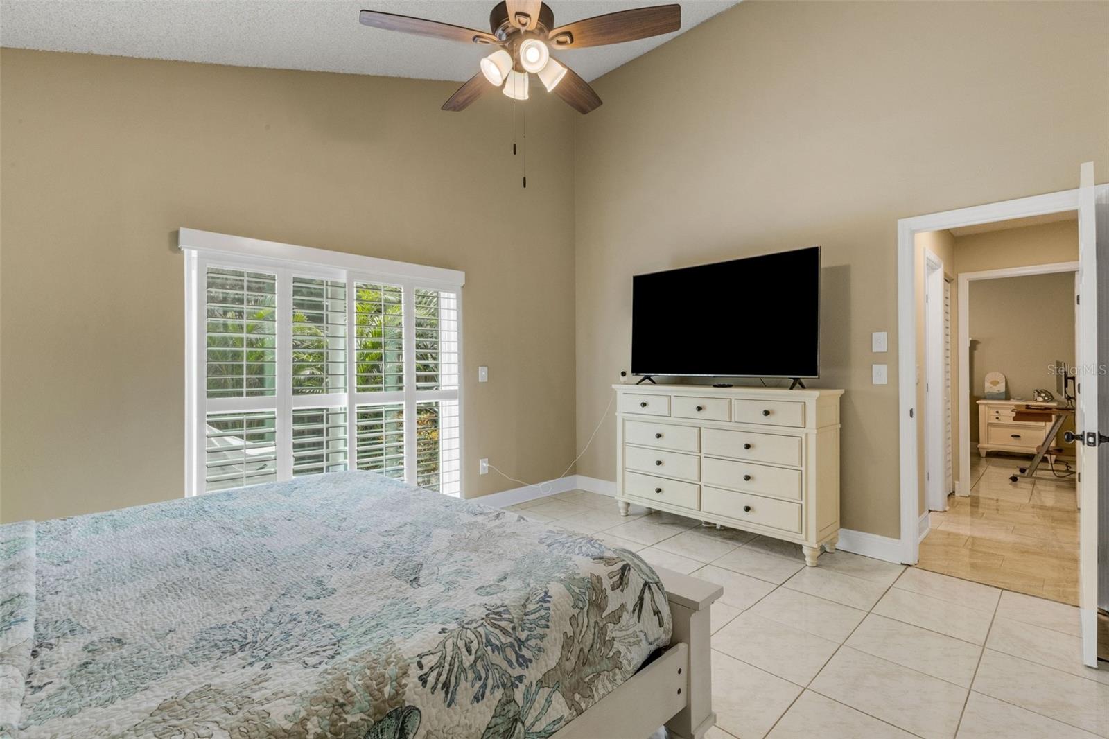 1889 Springwood Cir N Property Photo 22