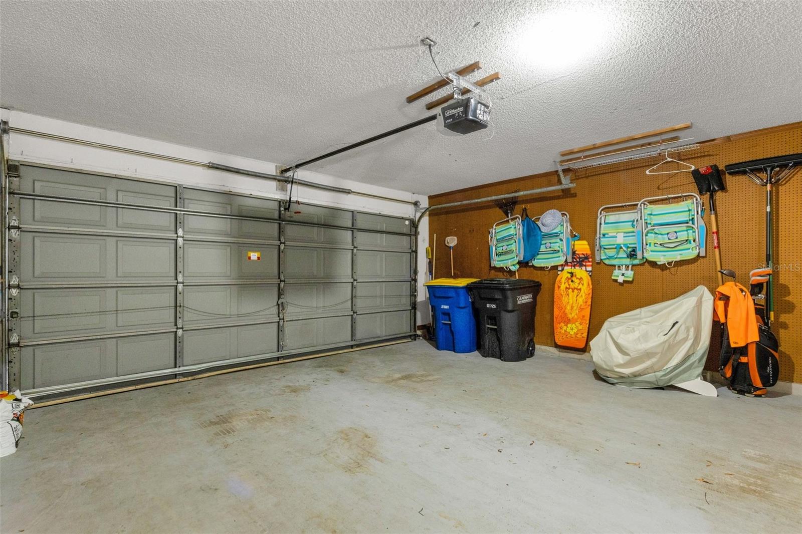 1889 Springwood Cir N Property Photo 39