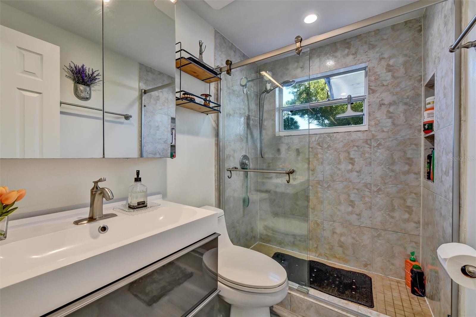 8845 Auburn Way Property Photo 18