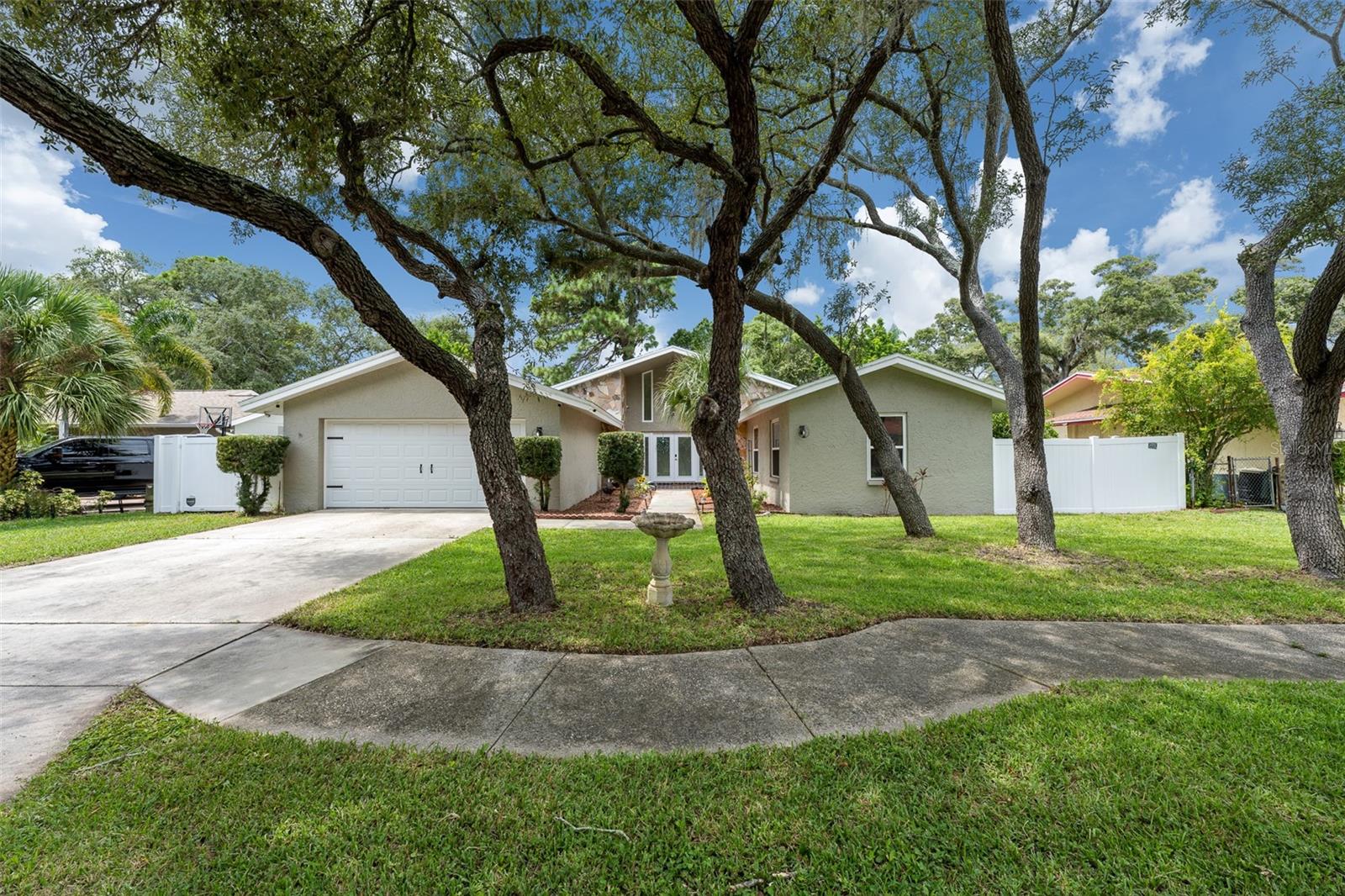 425 Wayfarer Ct Property Photo 31