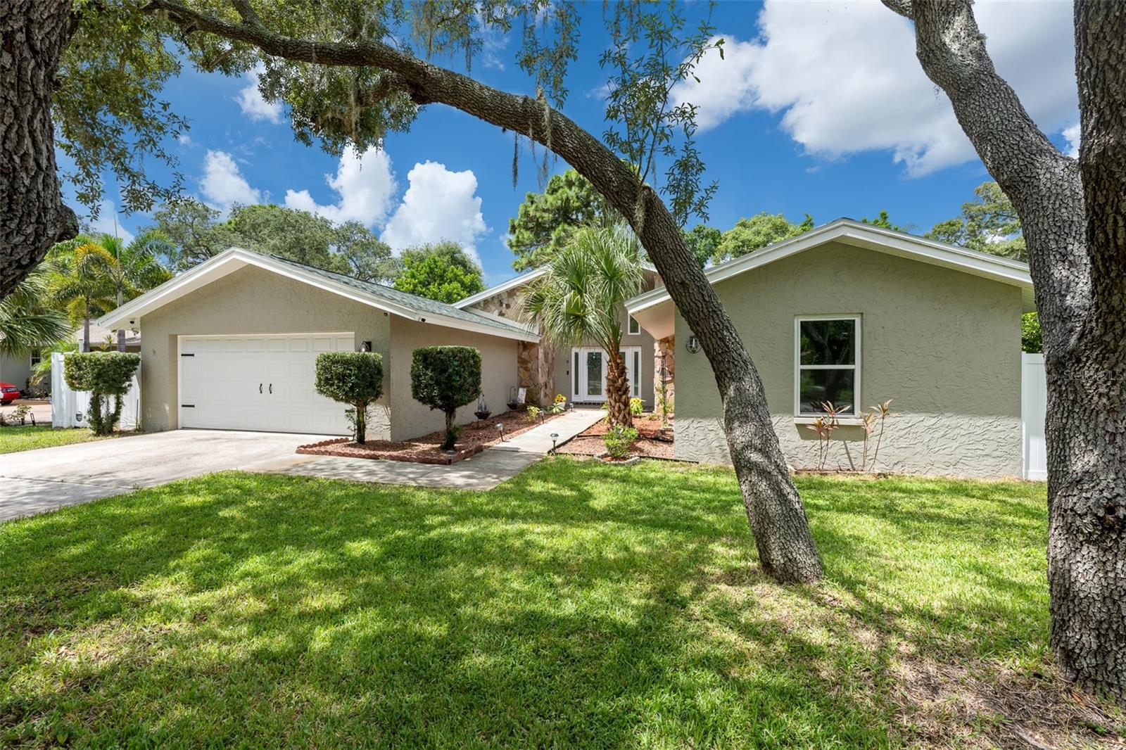 425 Wayfarer Ct Property Photo 35