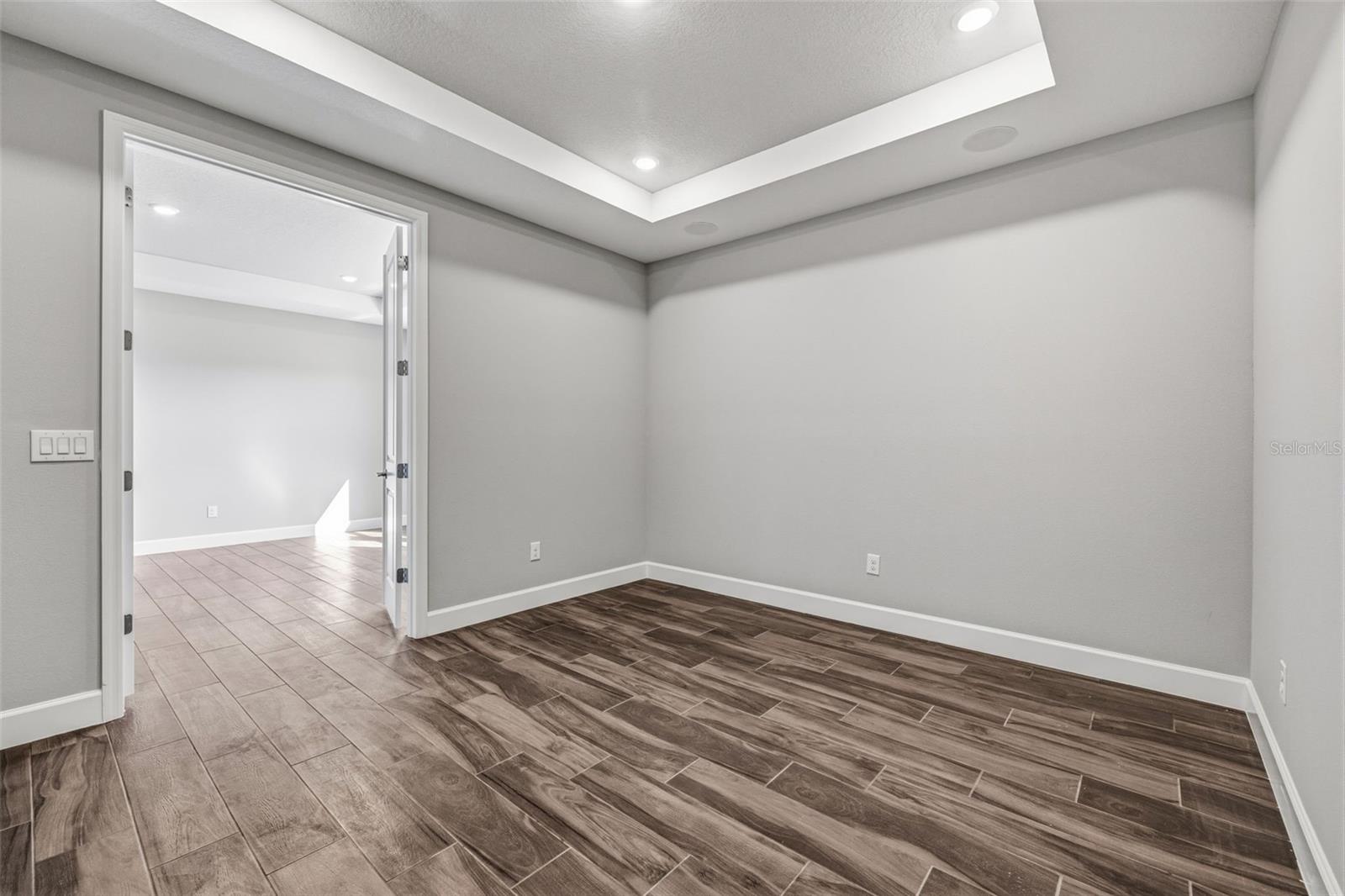 11126 Manor House Ln Property Photo 35