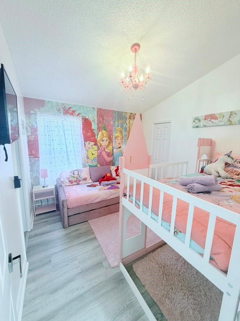 137 S Roma Way Property Photo 25