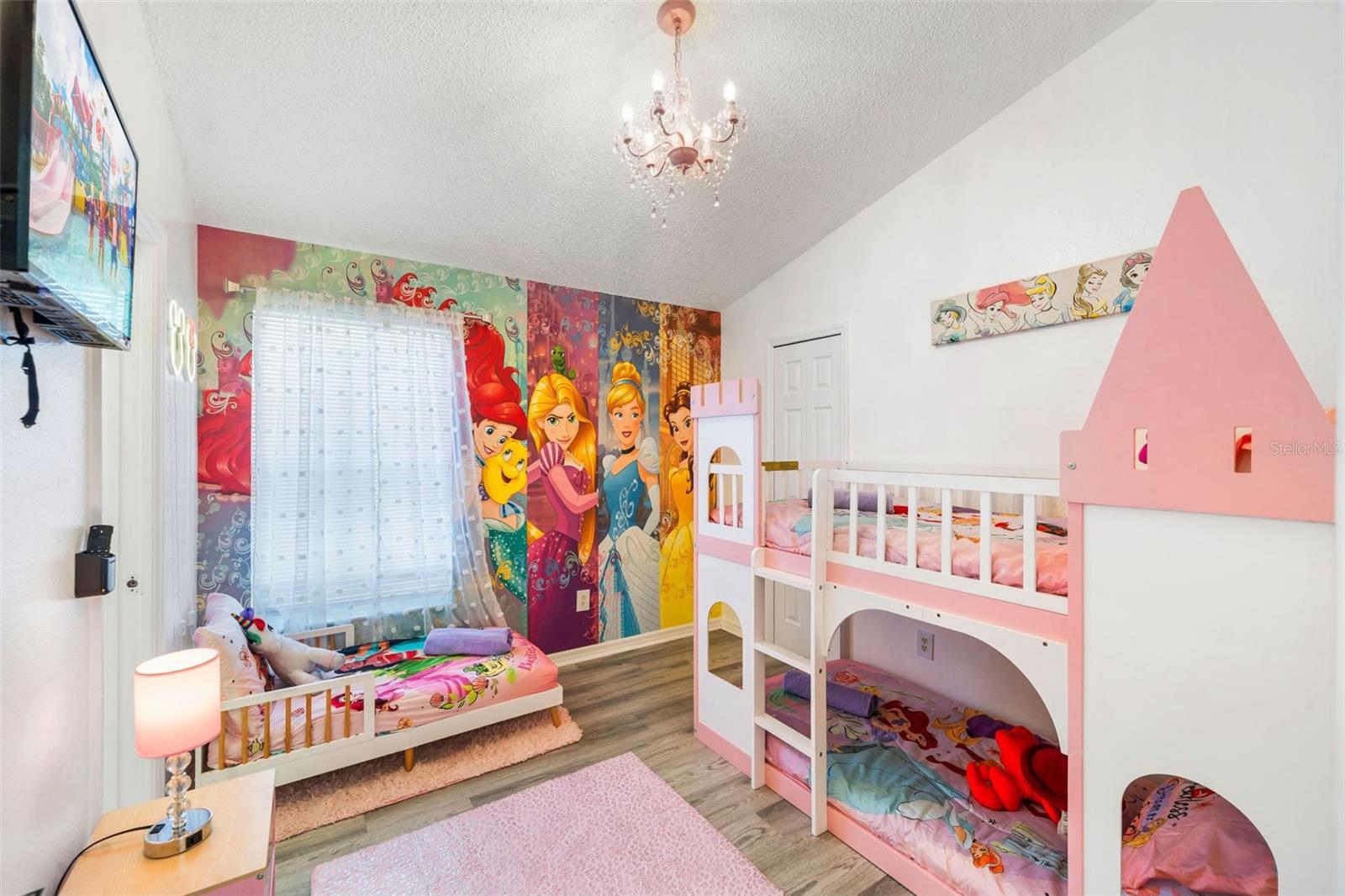137 S Roma Way Property Photo 26