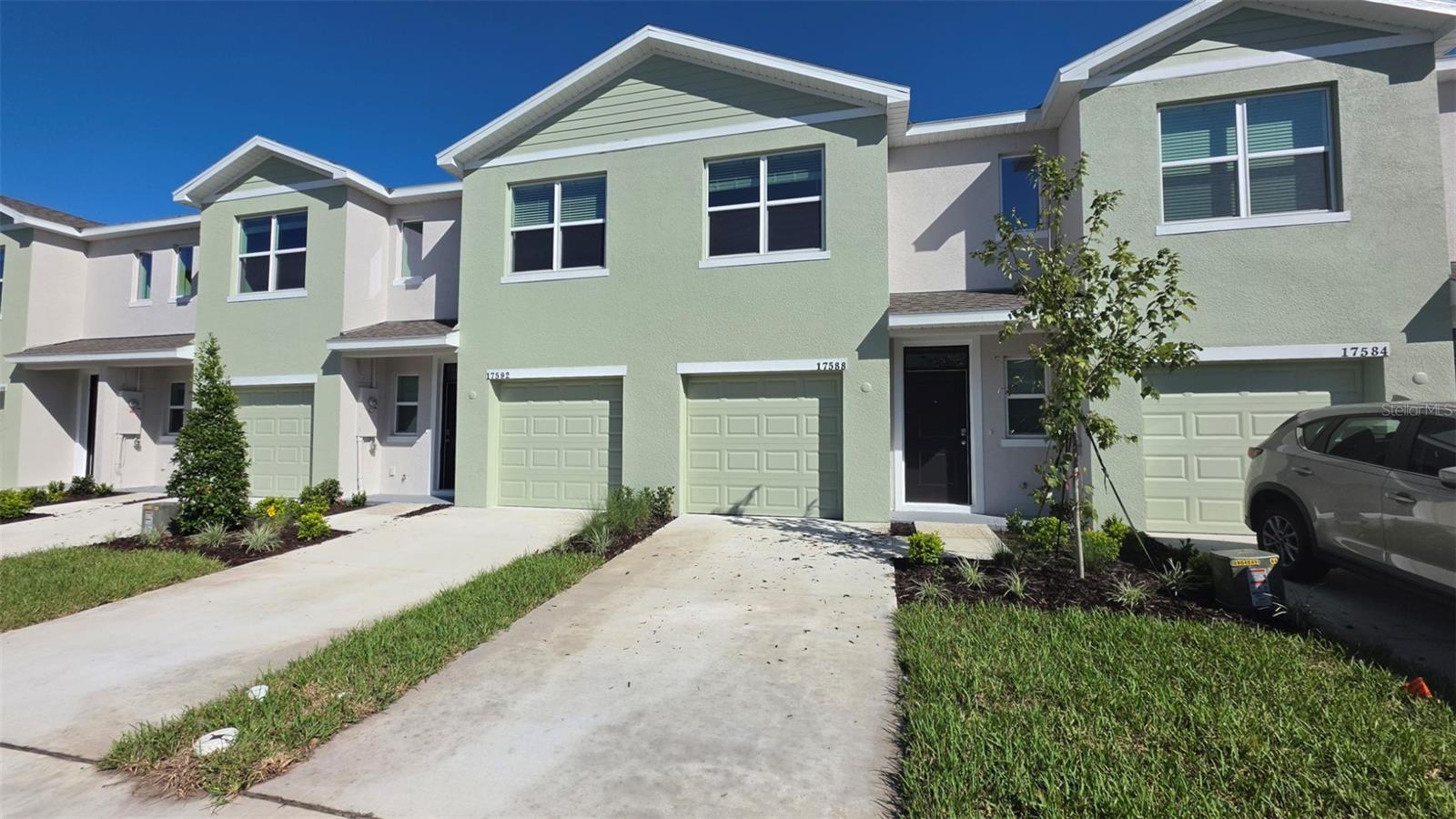 17588 SPANISH OAK LOOP Property Photo 1